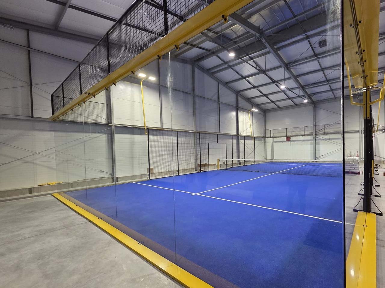 Korty do padla w Dąbrowa Górnicza - Padelmania Club Dąbrowa Górnicza